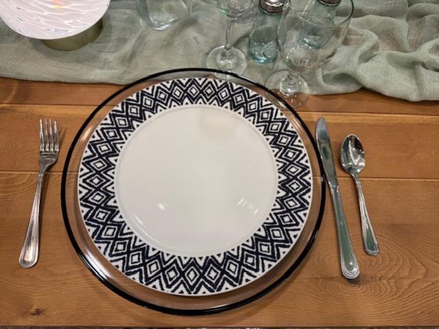 Rental store for PLATE, DINNER, BLK WHT, 10 in Concord CA