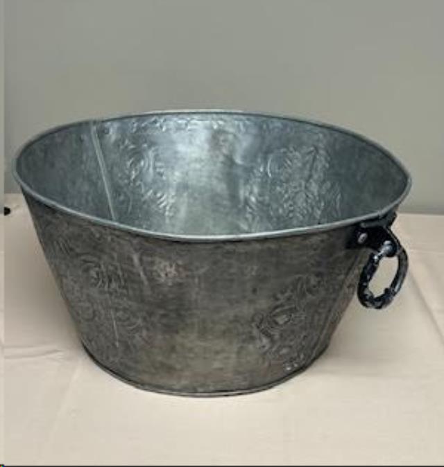 Where to find Embossed Beverage Tub in Concord