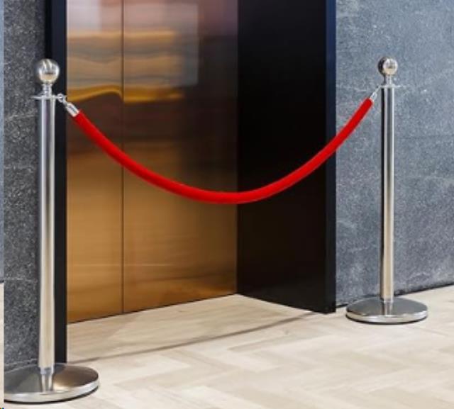Where to find STANCHION, CHAIN, RED SLVR 6 in Concord